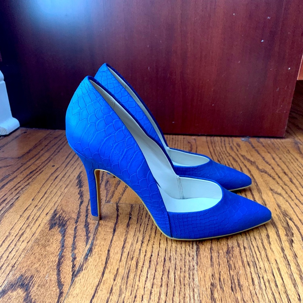New Aldo blue pumps size 8